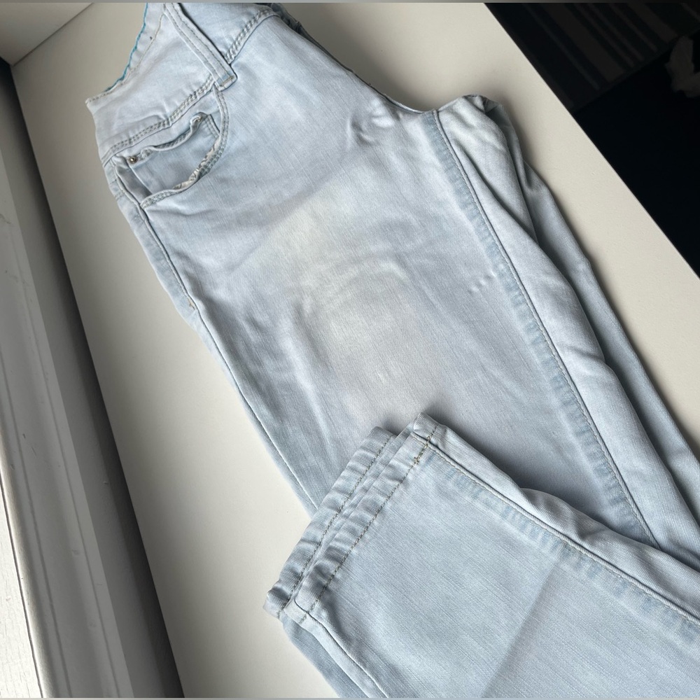 YMI Light Blue Denim Jeans size 11 curve accentuating SOFT buttlift